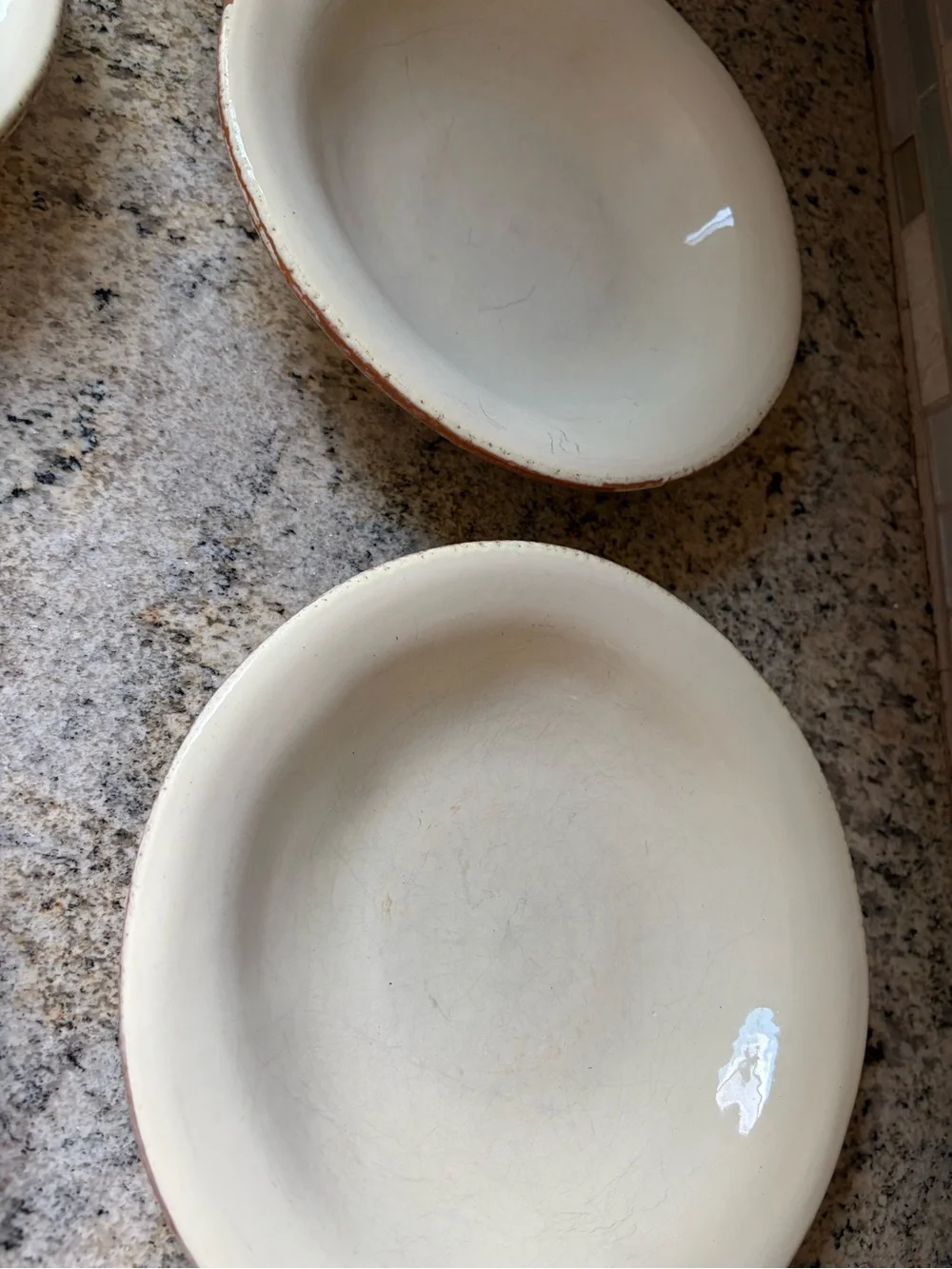 Vietri Crema Rim Soup coupe Bowl (approx 8-3/4”) shallow set of 4